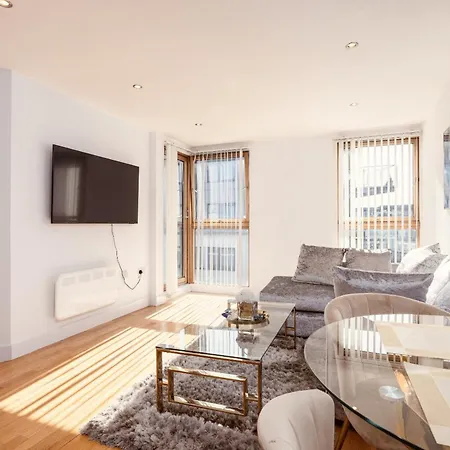 Dock Apt& Free Secure Parking! Apartment Leeds (West Yorkshire)