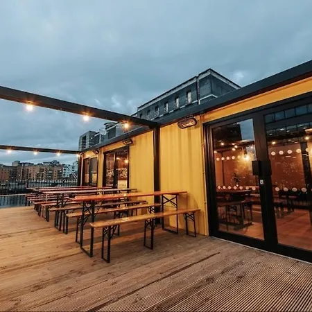 Dock Apt& Free Secure Parking!