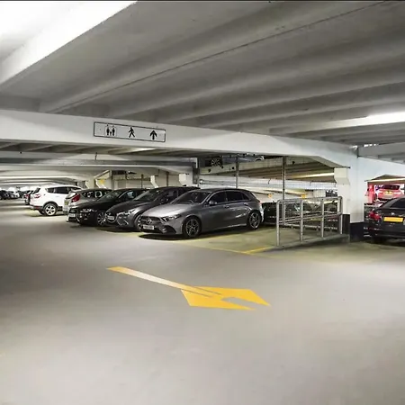 דירה Dock Apt& Free Secure Parking!