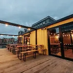 Dock Apt& Free Secure Parking!